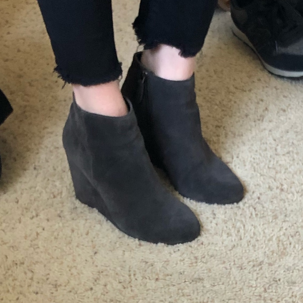 Dolce Vita grey suede booties